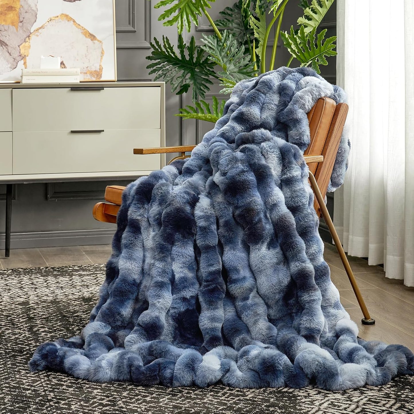 Cozy Bliss Faux Fur Throw Blanket for Couch, Fuzzy Soft Plush Thick Bubble Blanket for Sofa Bedroom