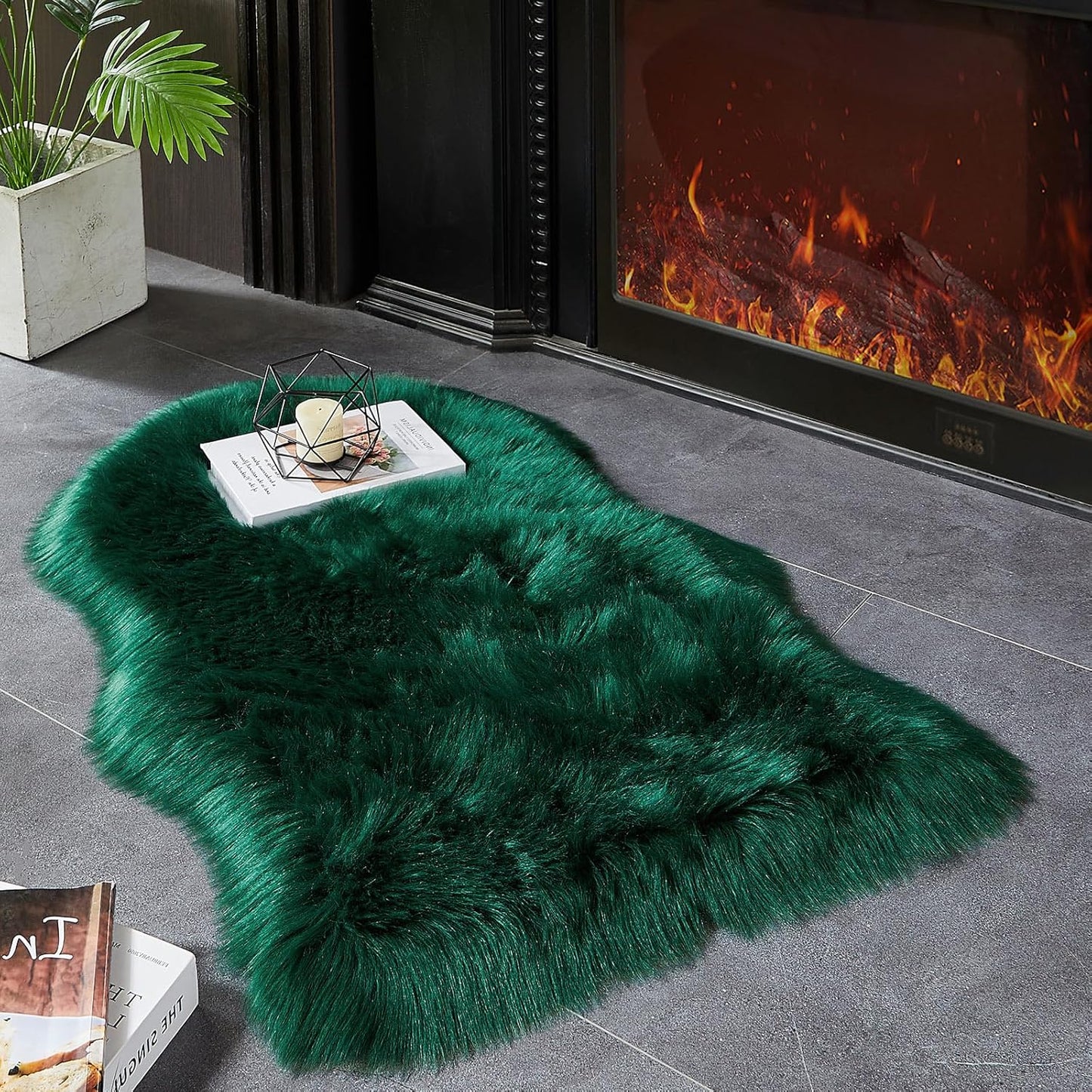 AMTOVO Faux Fur Rug, Dark Green Small Area Rug, Fluffy Sheepskin Rug, Fuzzy Ultra Soft 2 x 3 ft