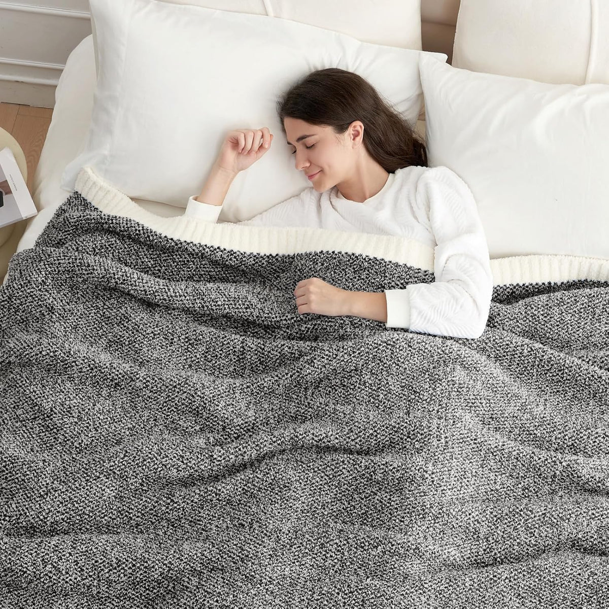 Snuggle Sac Soft Warm Bed Blanket Oversized Twin XL 66x90“, Super Soft Warm Blankets for Bed