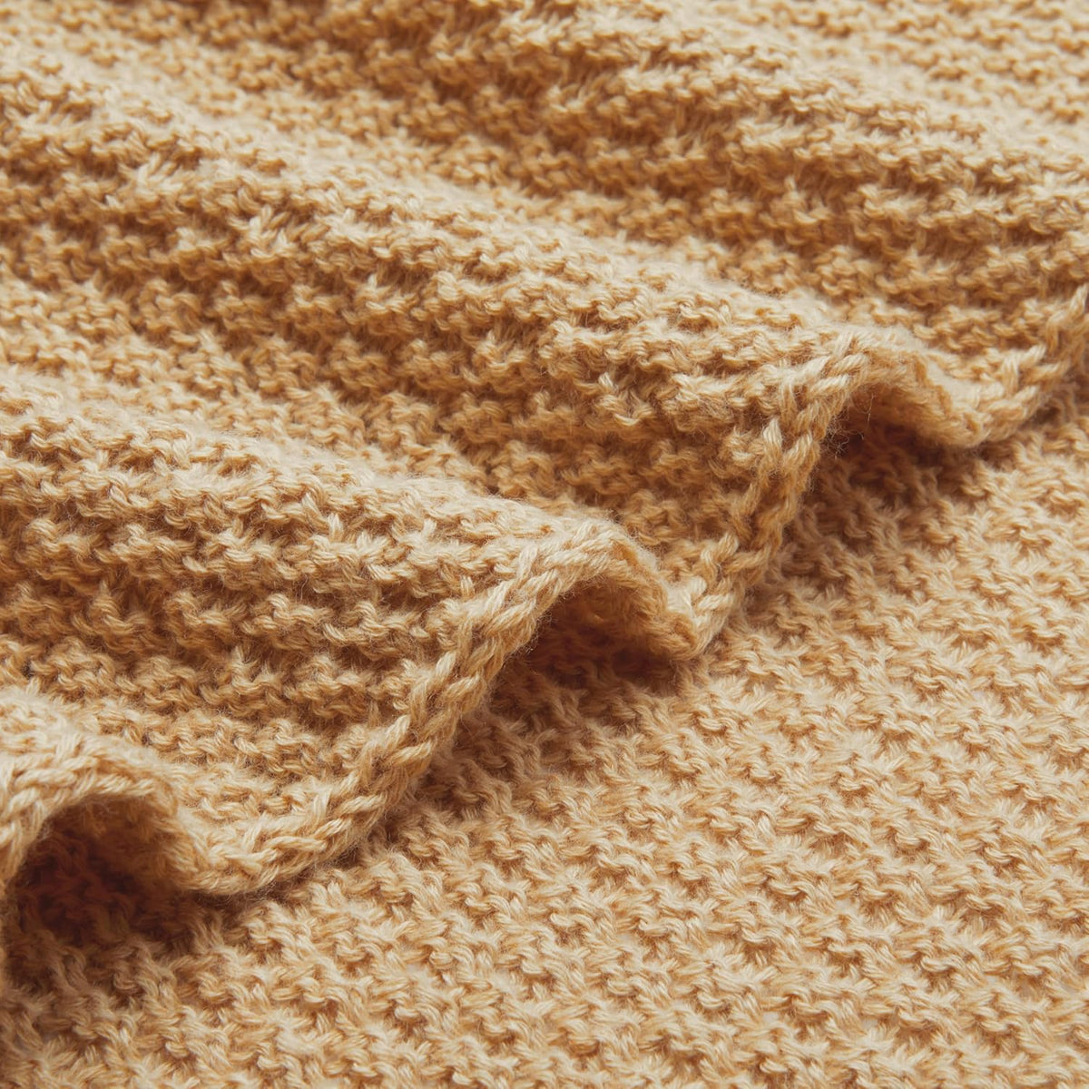 Amazon Basics Chunky Cable Knit Throw Blanket for Couch, Sofa, Bed, Lightweight Soft Cozy, Sand