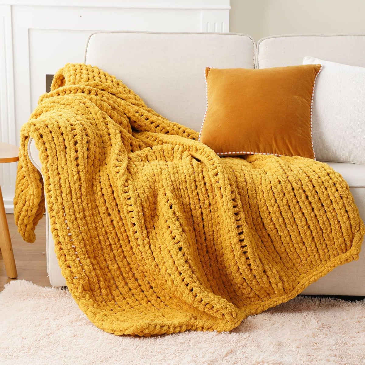 Battilo Chunky Knit Throw Blanket, Soft and Thick Chenille Throw Blanket, 50"x60" Handmade Cable