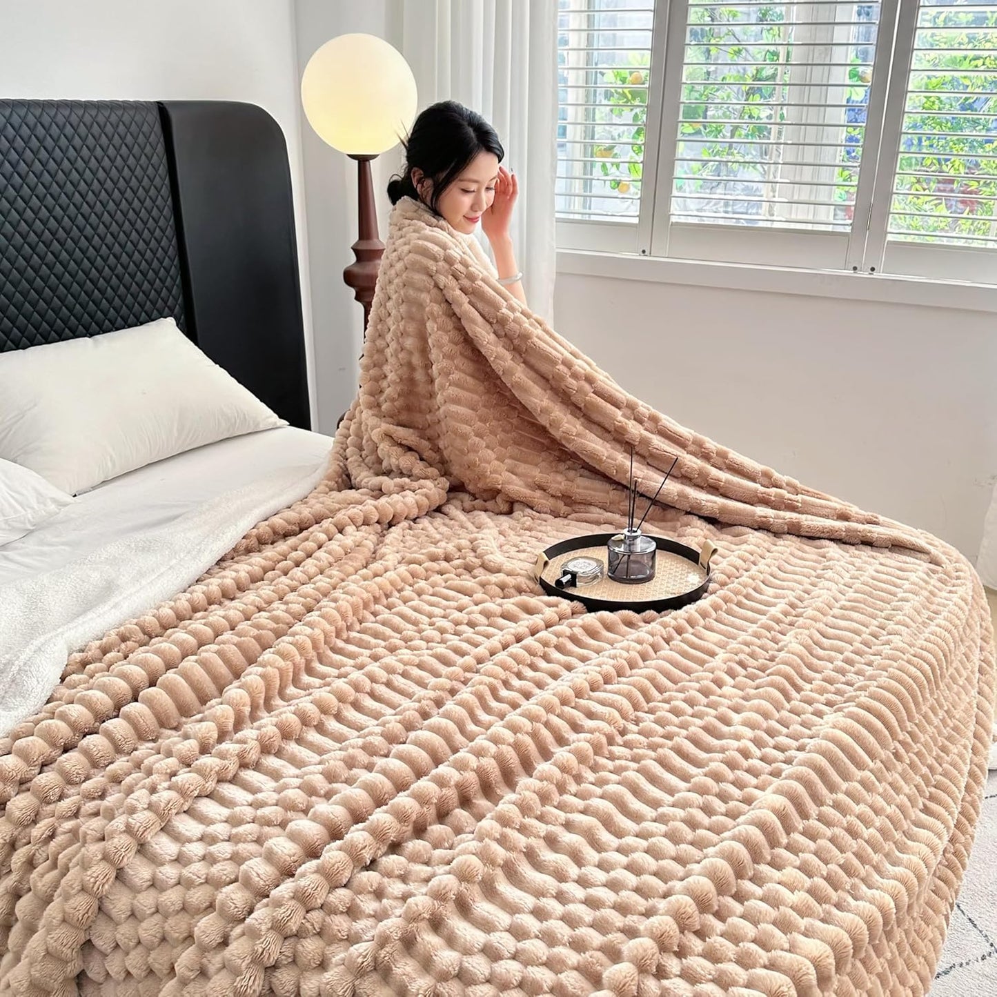 UKELER Sherpa Throw Blanket 60 × 80 inch, 470 GSM Striped Sherpa Fleece Blanket for All Season
