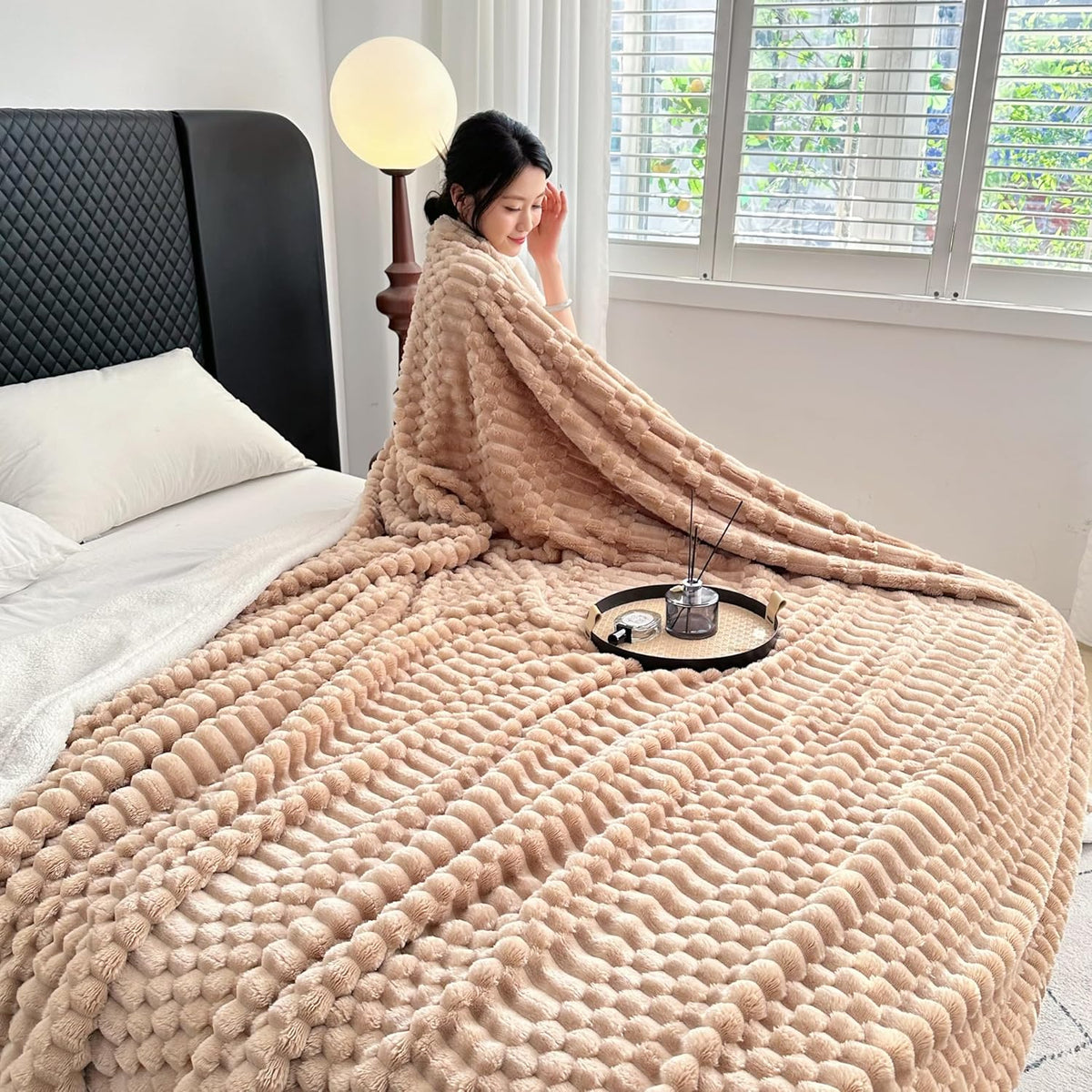 UKELER Sherpa Throw Blanket 60 × 80 inch, 470 GSM Striped Sherpa Fleece Blanket for All Season
