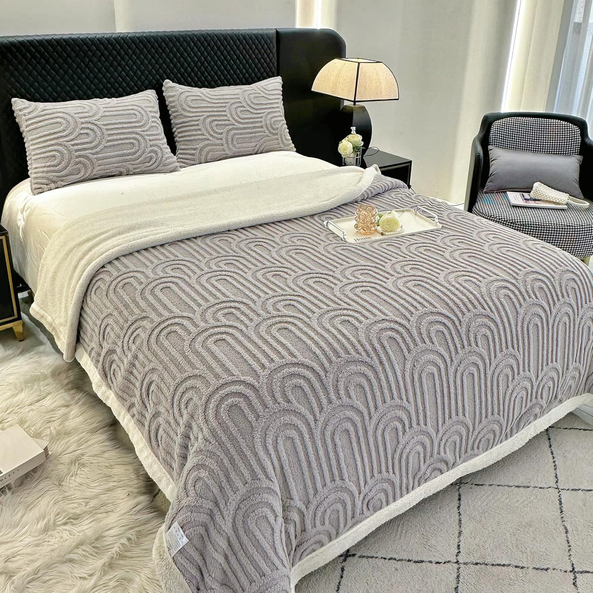 UKELER Sherpa Bed Blanket 80 × 90 inch, Ultra Soft Queen Size Throw Blanket for All Season, Cozy