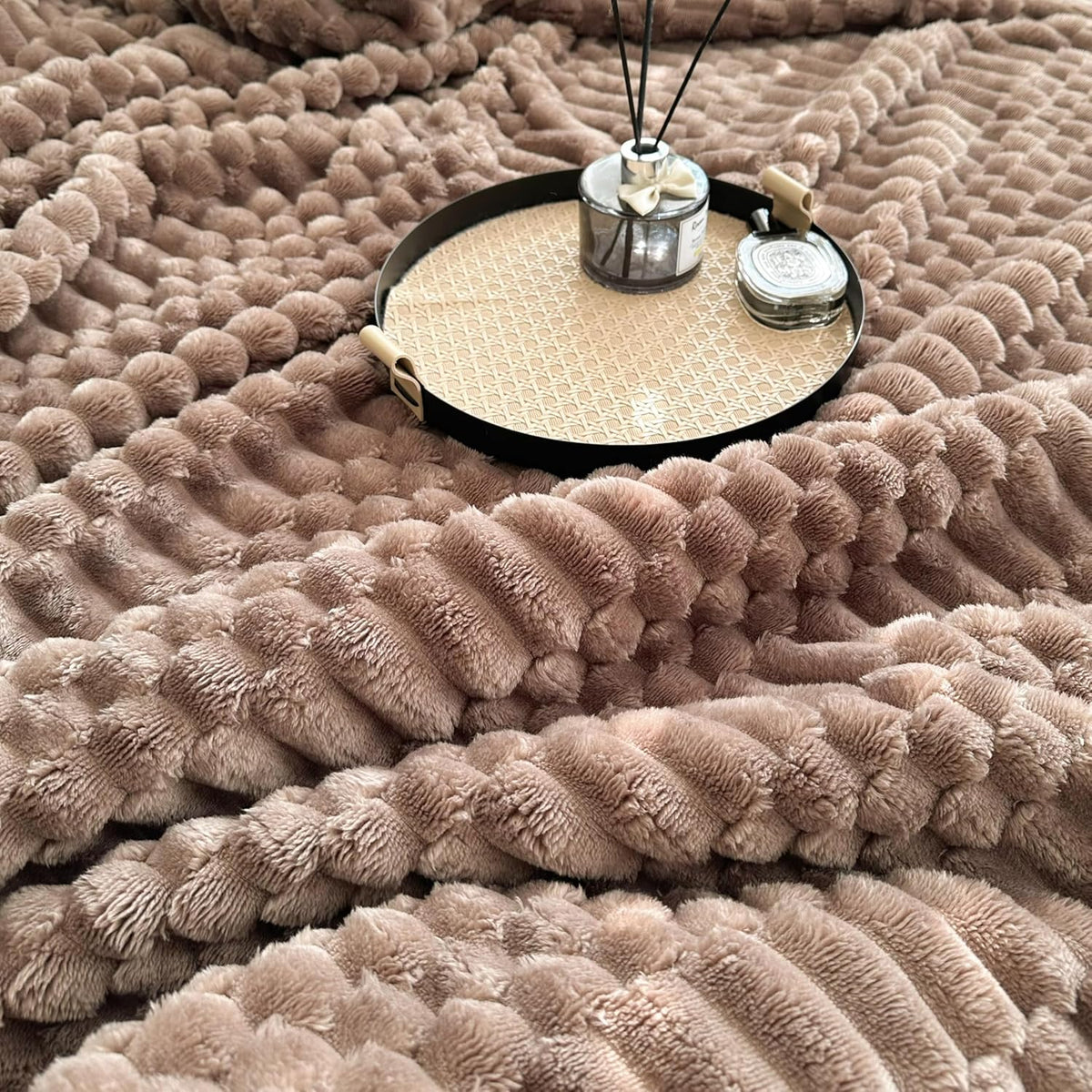UKELER Sherpa Bed Blanket 80 × 90 inch, Ultra Soft Queen Size Throw Blankets for All Season, 470