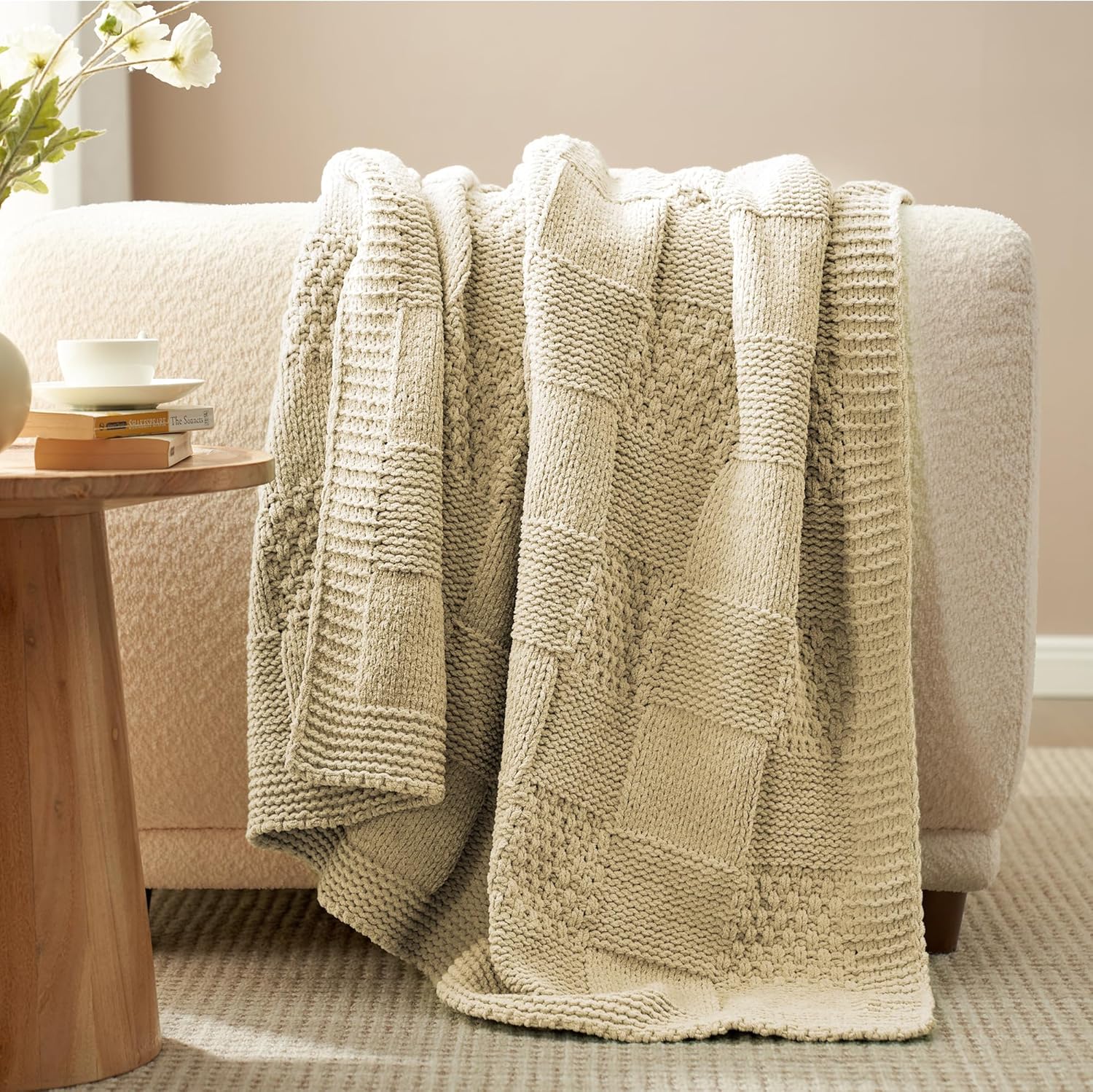 Amélie Home Chenille Knit Throw Blanket for Couch, Checkered Texture Decorative Soft Blanket for