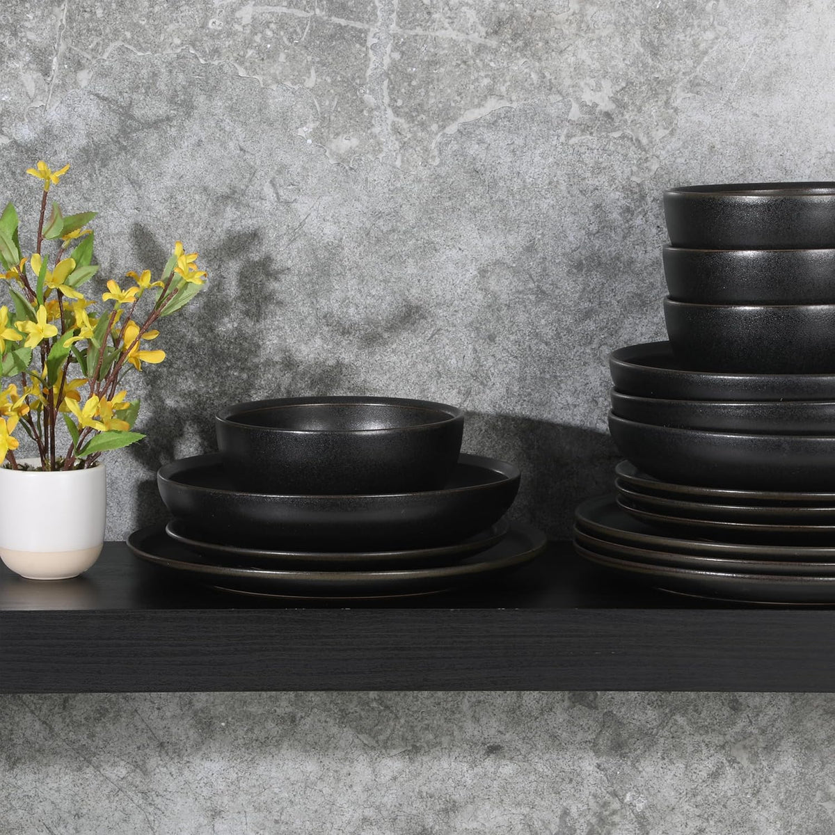 Gibson Elite Beckett Stoneware Matte Reactive Glaze 16 Piece (Service for 4) Plates and Bowls