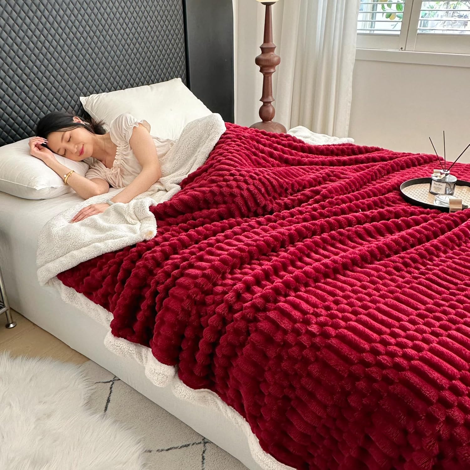UKELER Sherpa Throw Blanket 60 × 80 inch, 470 GSM Striped Sherpa Fleece Blanket for All Season