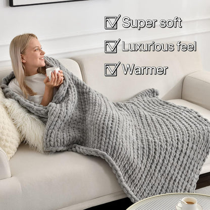 Maetoow Tighter Version Chenille Chunky Knit Blanket Throw （40×50 Inch）, Handmade Warm & Cozy