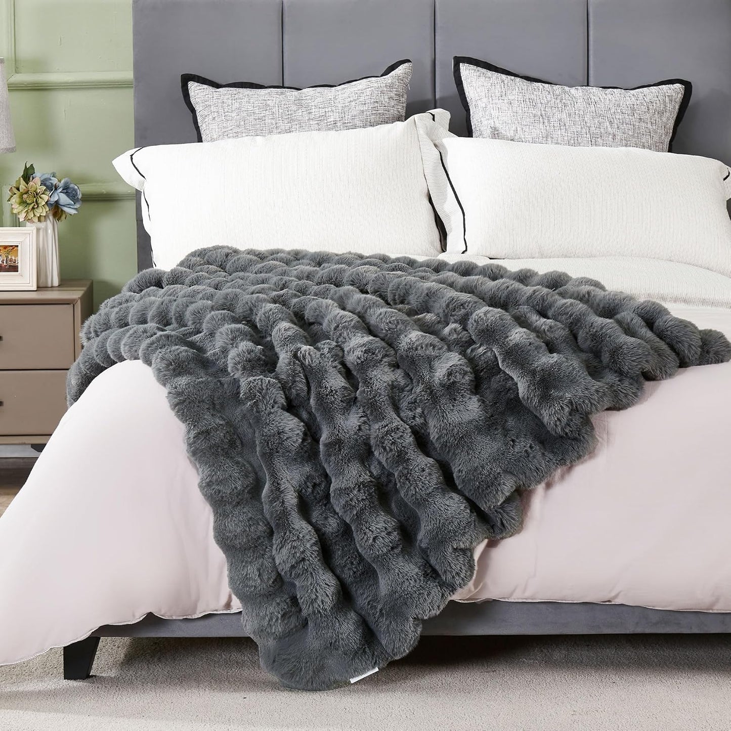 DREAMNINE Soft Fuzzy Bubble Faux Rabbit Fur Throw Blanket for Couch 50" x 60", Double Sided Long