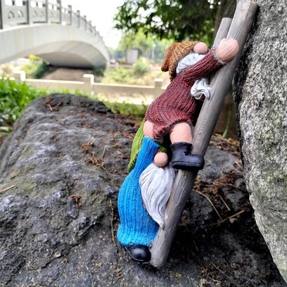 Garden Gnome Statue, Funny Climbing Ladder Gnomes Figurine Resin Sculpture Outdoor Decor for Patio