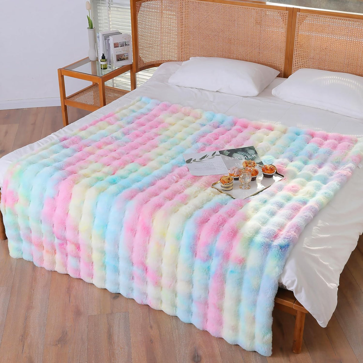 UKELER Colorful Faux Fur Throw Blanket Twin Size, Large Super Soft Fluffy Bed Blankets Throws for