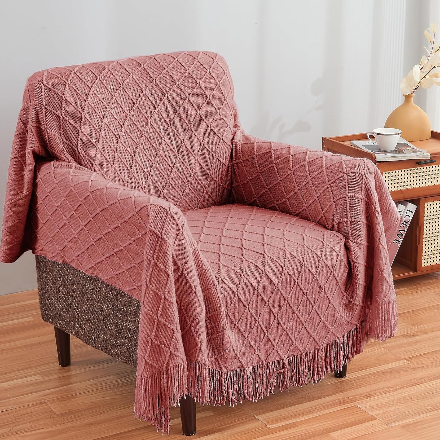 InHand Knitted Throw Blanket for Couch and Bed, Soft Cozy Knit Blanket with Tassel, Coral Pink