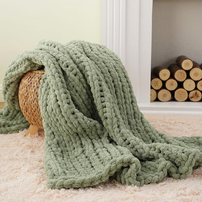 Battilo Chunky Knit Throw Blanket, Soft and Thick Chenille Throw Blanket, 50"x60" Handmade Cable