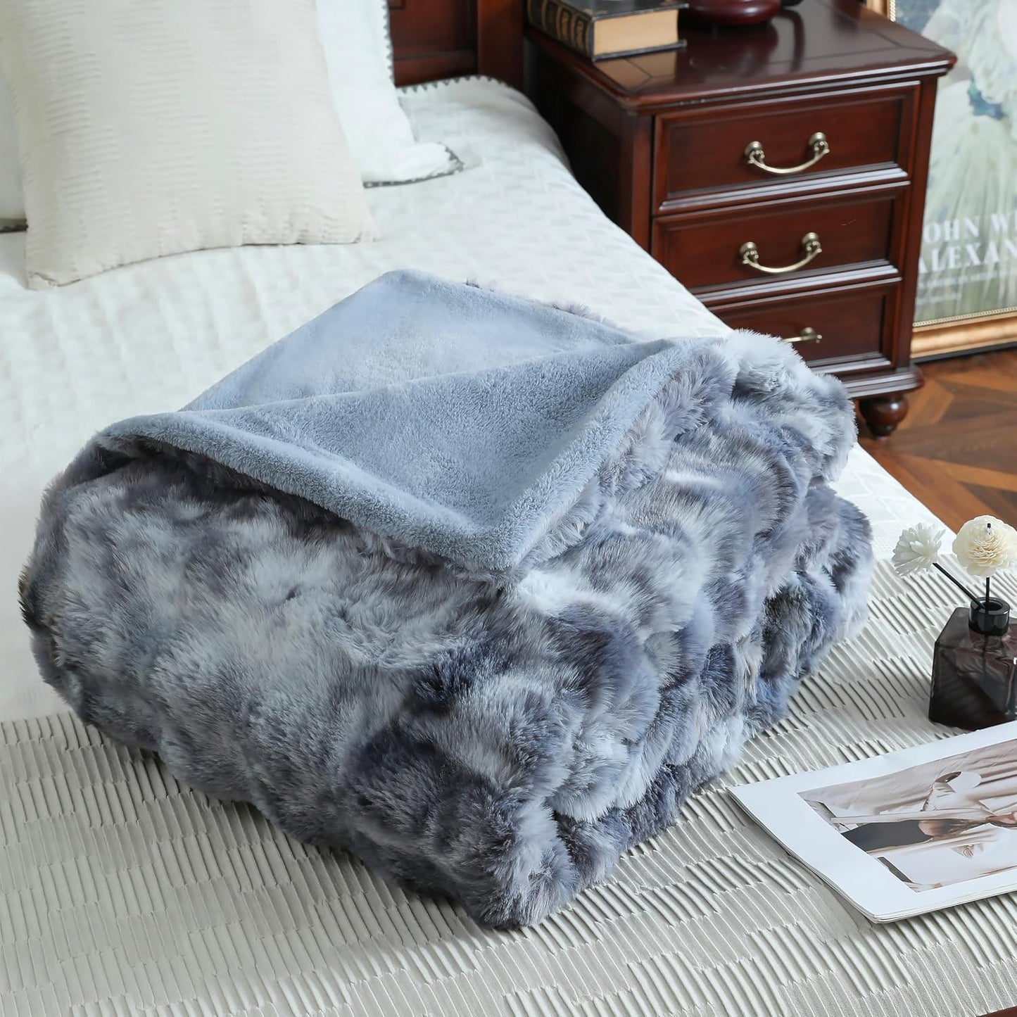 UKELER Soft Faux Fur Throw Blanket 50''x60'' Dark Grey Reversible Shaggy Blanket Plush Thick Fluffy