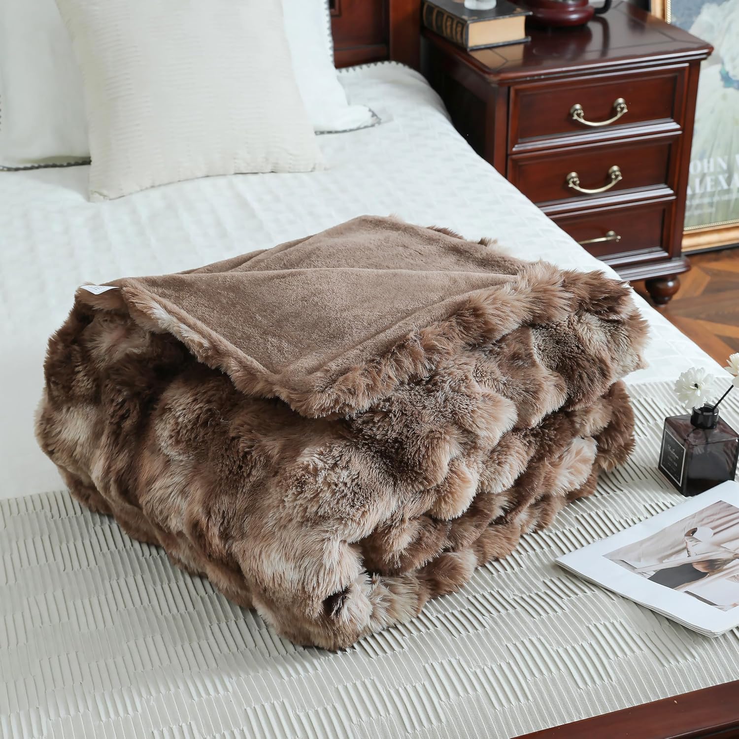 UKELER Ultra Soft Throw Blanket 50''x60'', Brown Fluffy Blankets & Throws Faux Fur Blanket for