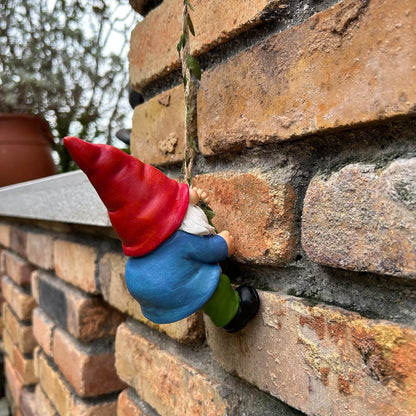 Hanging Gnome Garden Statue Decoration,Climbing Gnomes Statue Figurine Ornament for Indoor Outdoor
