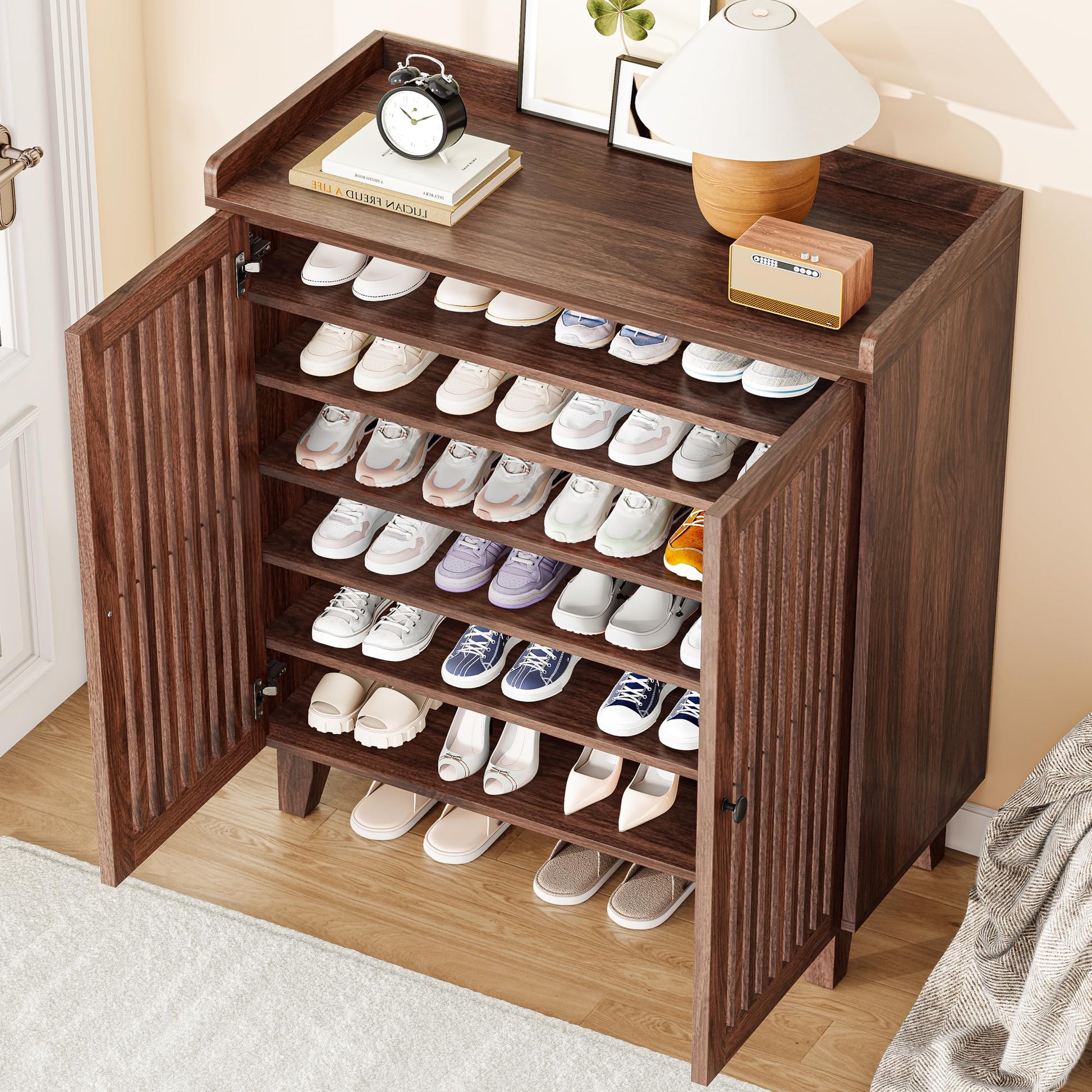 IRONCK Shoe Cabinet with Slatted Doors, 6-Tier Shoe Storage Cabinet, Walnut