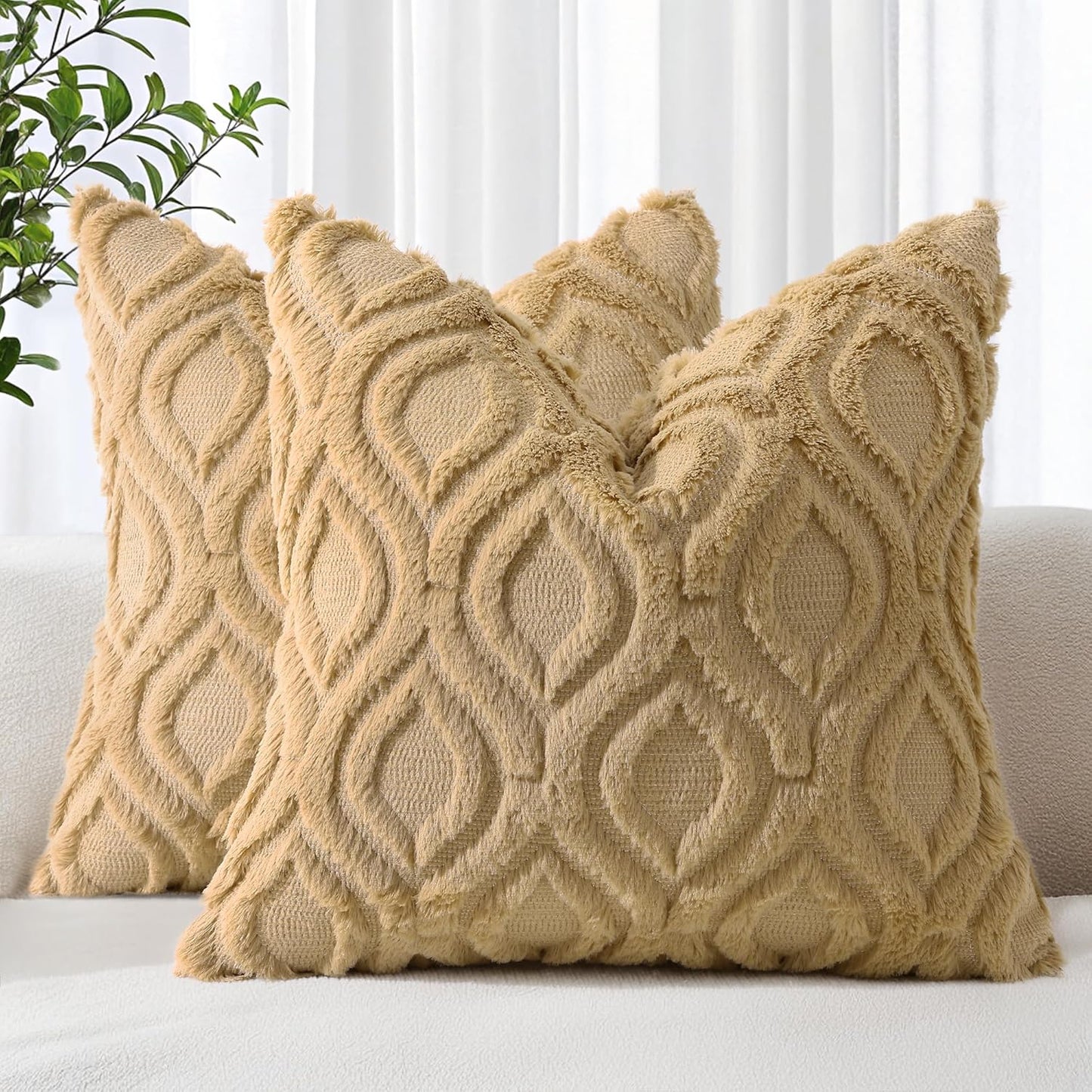 decorUhome Throw Pillow Covers 18x18 Inch Set of 2, Soft Plush Decorative Faux Fur Light Brown