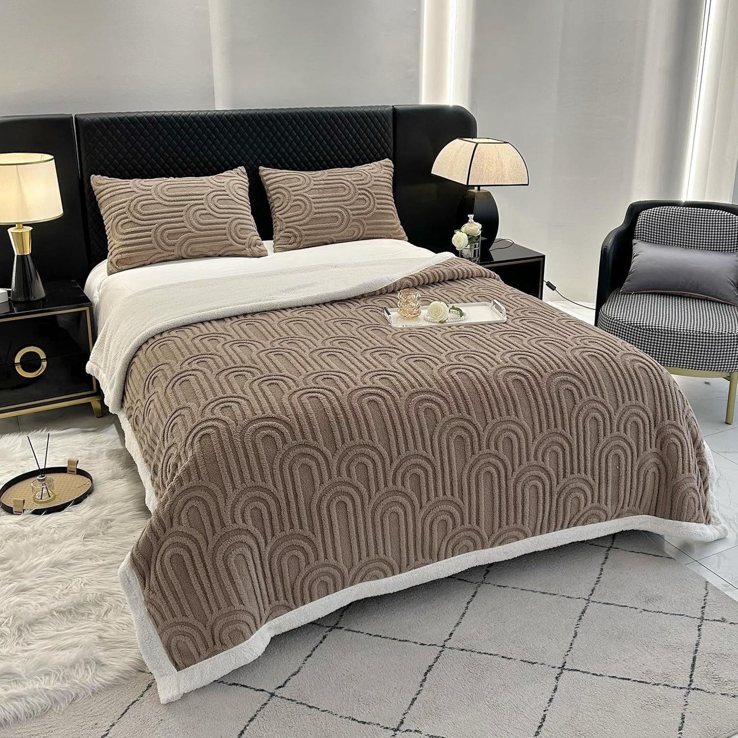 UKELER Sherpa Fleece Blanket 60 × 80 inch, Ultra Soft Twin Size Throw Blanket for All Season, Cozy