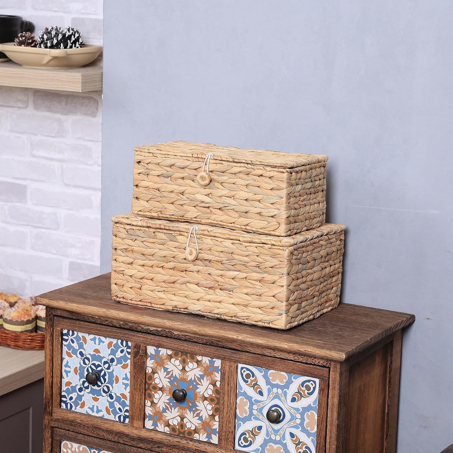 Set of 2 Rectangular Wicker Storage Bins with Lid, Rattan Basket Decorative Boxes, Multipurpose