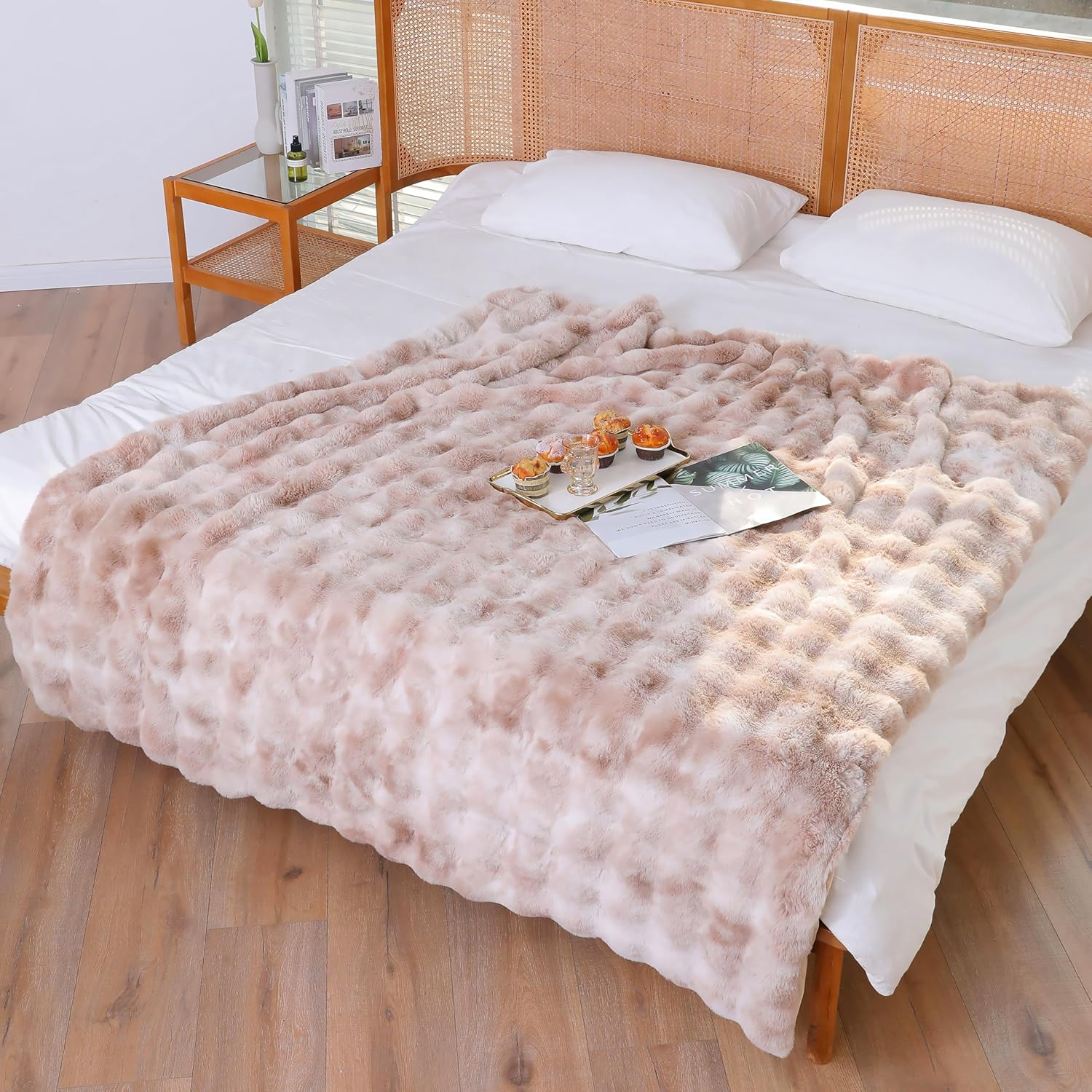 UKELER Camel Large Fluffy Bed Blankets Throws Twin Size, Cozy Shaggy Faux Fur Blanket Soft Plush