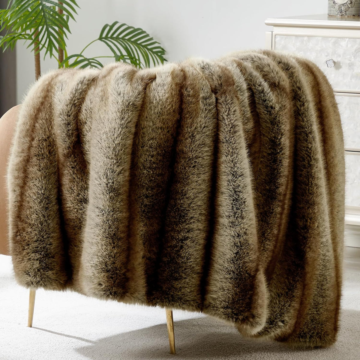 DREAMNINE Premium Luxury Fuzzy Animal Skin Faux Fur Throw Blanket 50" x 60", Double Sided Thick