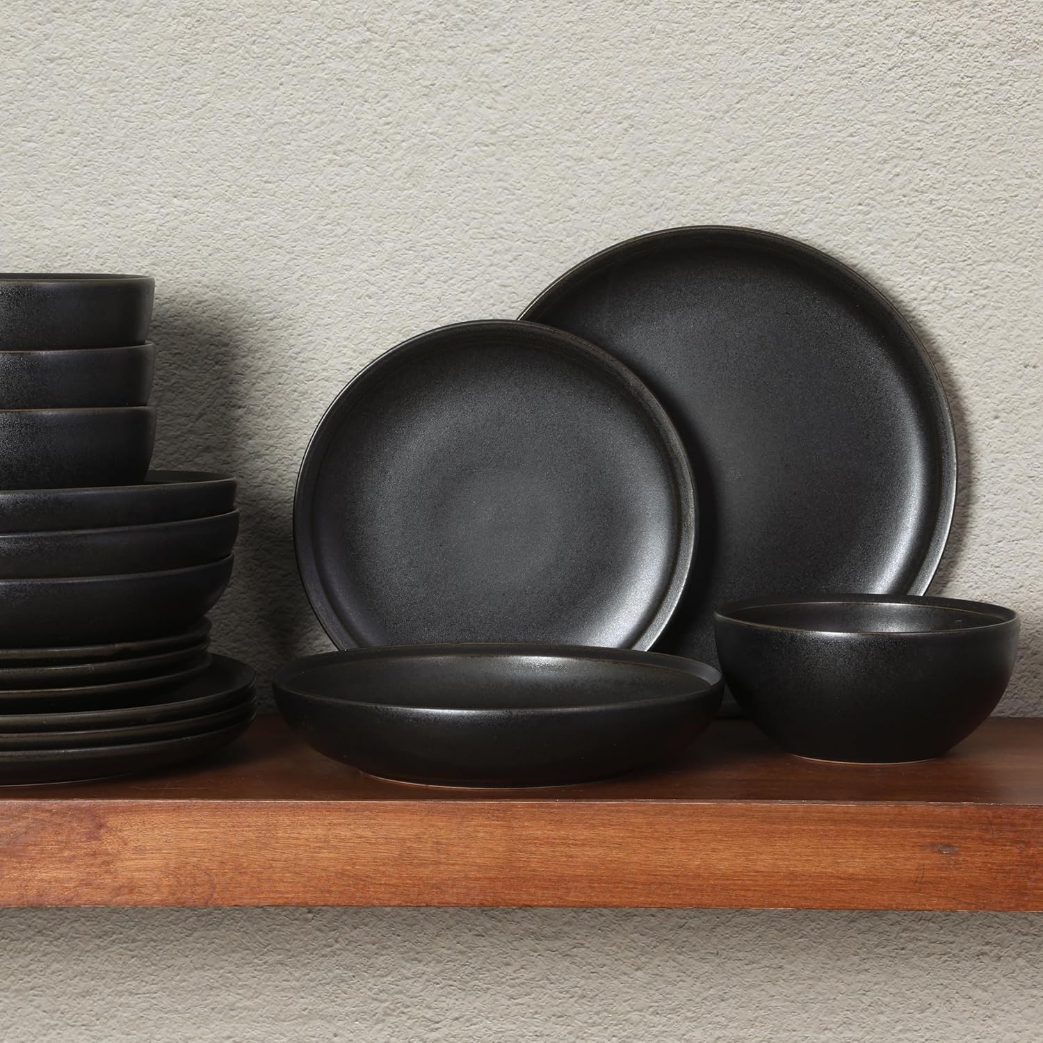 Gibson Elite Beckett Stoneware Matte Reactive Glaze 16 Piece (Service for 4) Plates and Bowls