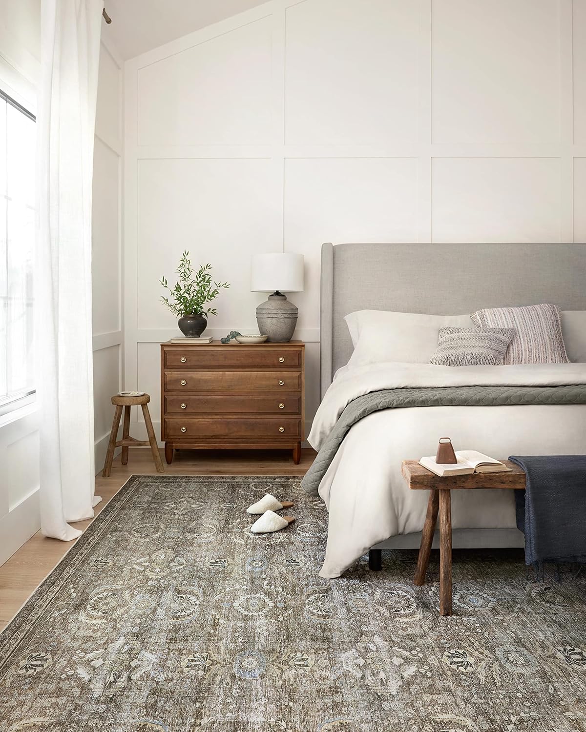 Loloi Layla Collection LAY-13 Antique/Moss 9'-0" x 12'-0" .13" Thick Area Rug, Soft, Durable
