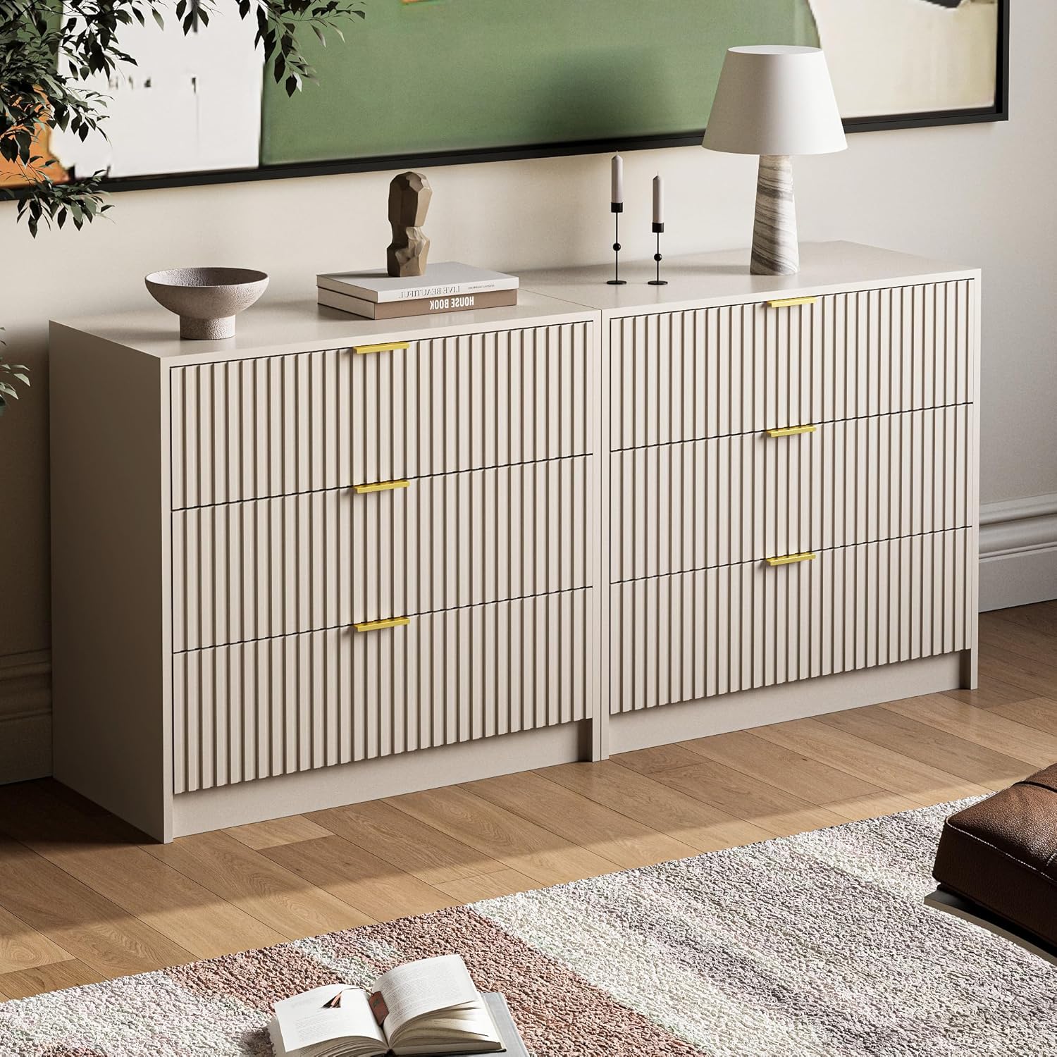 Fluted Dresser for Bedroom, 32 Inch Wide Nightstand with Large Drawer, 3 Drawer End Table for
