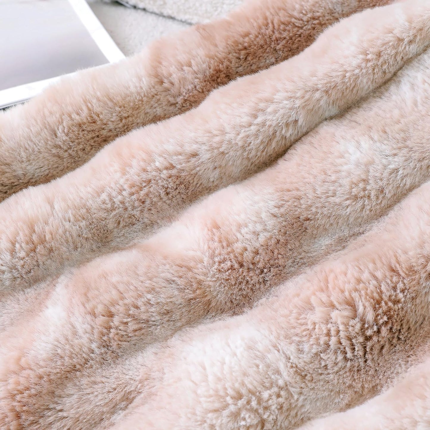 UKELER Camel Faux Fur Throw Blanket 50''x60'' Decorative Shaggy Velvet Blanket Fluffy Cozy Plush