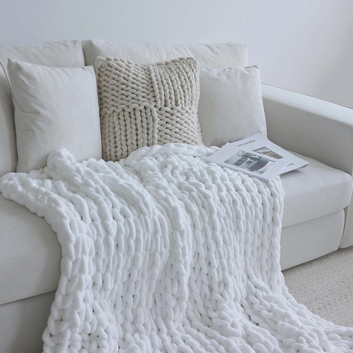 Maetoow Chenille Chunky Knit Blanket Throw （40×50 Inch）, Handmade Warm & Cozy Blanket Couch, Bed