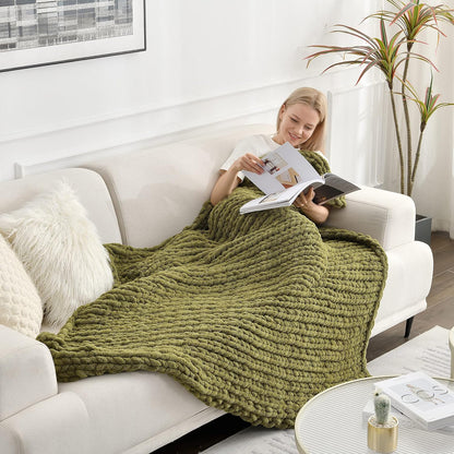 Maetoow Tighter Version Chenille Chunky Knit Blanket Throw 50×60 Inch, Handmade Warm & Cozy Blanket