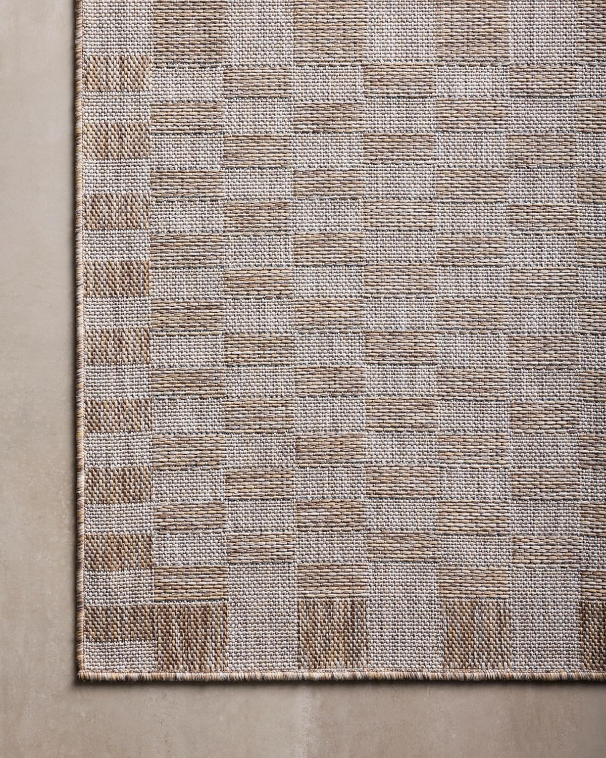 Loloi Amber Lewis Topanga Collection TOP-03 Natural/Dove 2'-3" x 3'-9" Indoor/Outdoor Area Rug