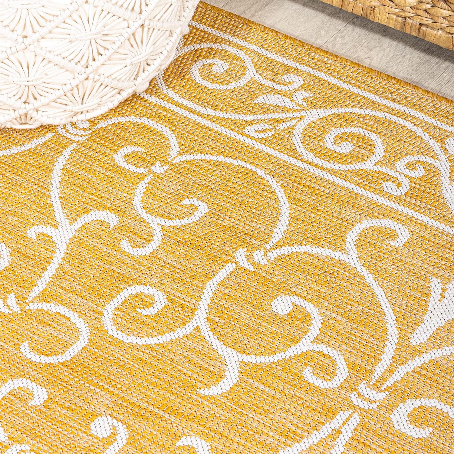 JONATHAN Y Vintage Filigree Indoor Outdoor Runner Rug 2X10 Yellow/Cream, Charleston Textured Weave