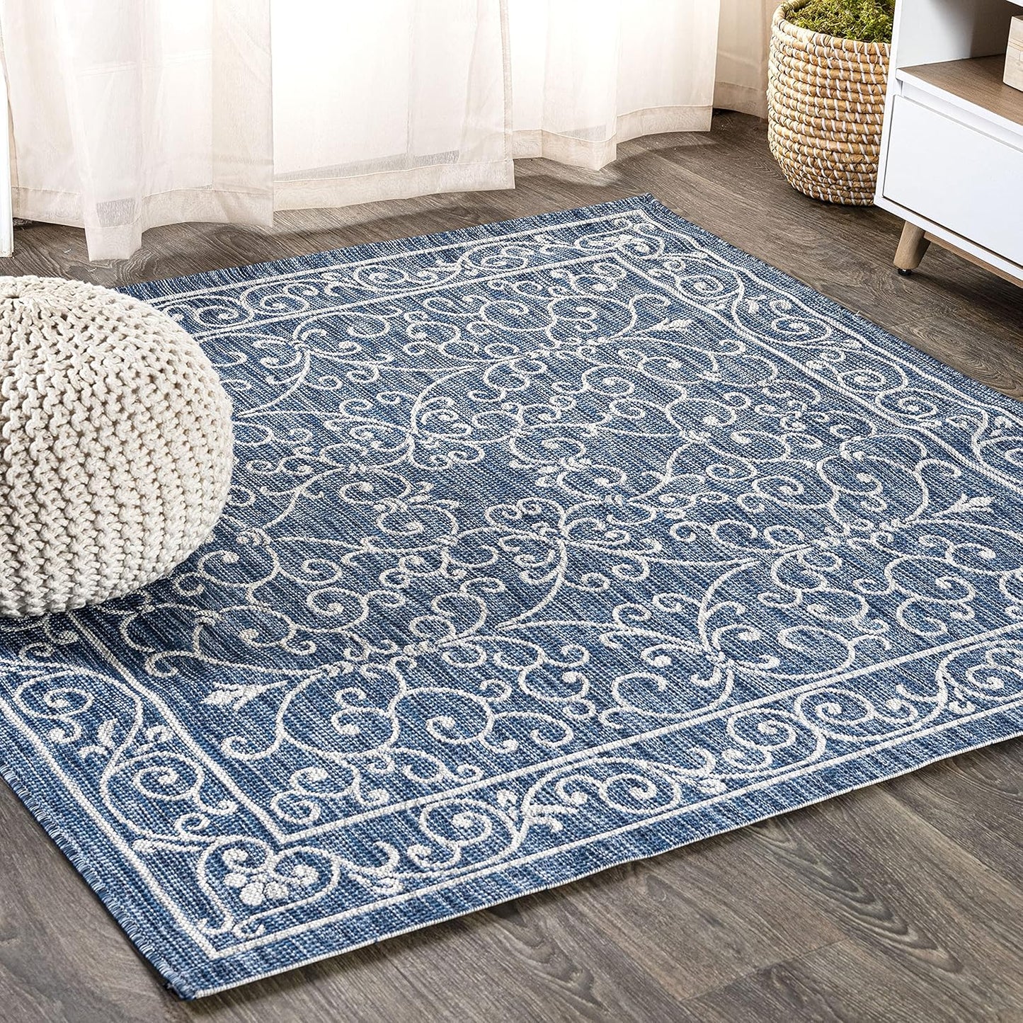 JONATHAN Y Vintage Filigree Indoor Outdoor Square Area Rug 4X4 Navy/Gray, Charleston Textured Weave
