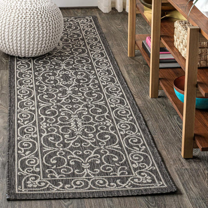 JONATHAN Y Vintage Filigree Indoor Outdoor Runner Rug 2X8 Black/Gray, Charleston Textured Weave for
