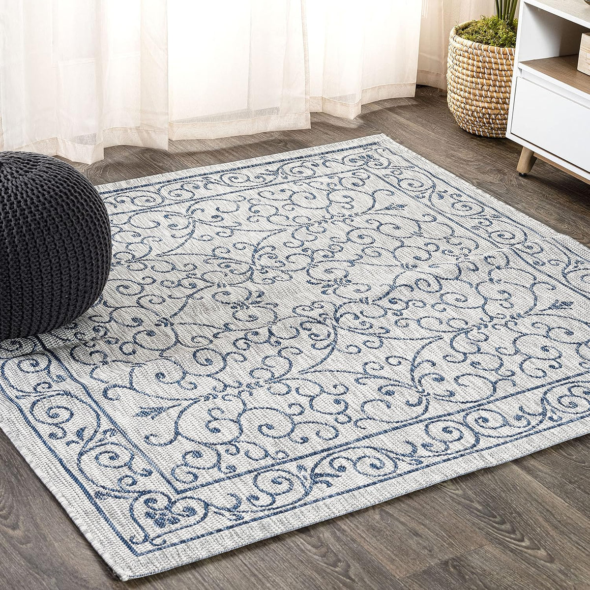 JONATHAN Y Vintage Filigree Indoor Outdoor Square Area Rug 6X6 Gray/Navy, Charleston Textured Weave
