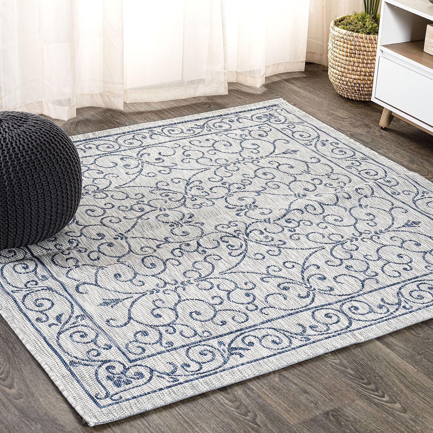 JONATHAN Y Vintage Filigree Indoor Outdoor Square Area Rug 6X6 Gray/Navy, Charleston Textured Weave