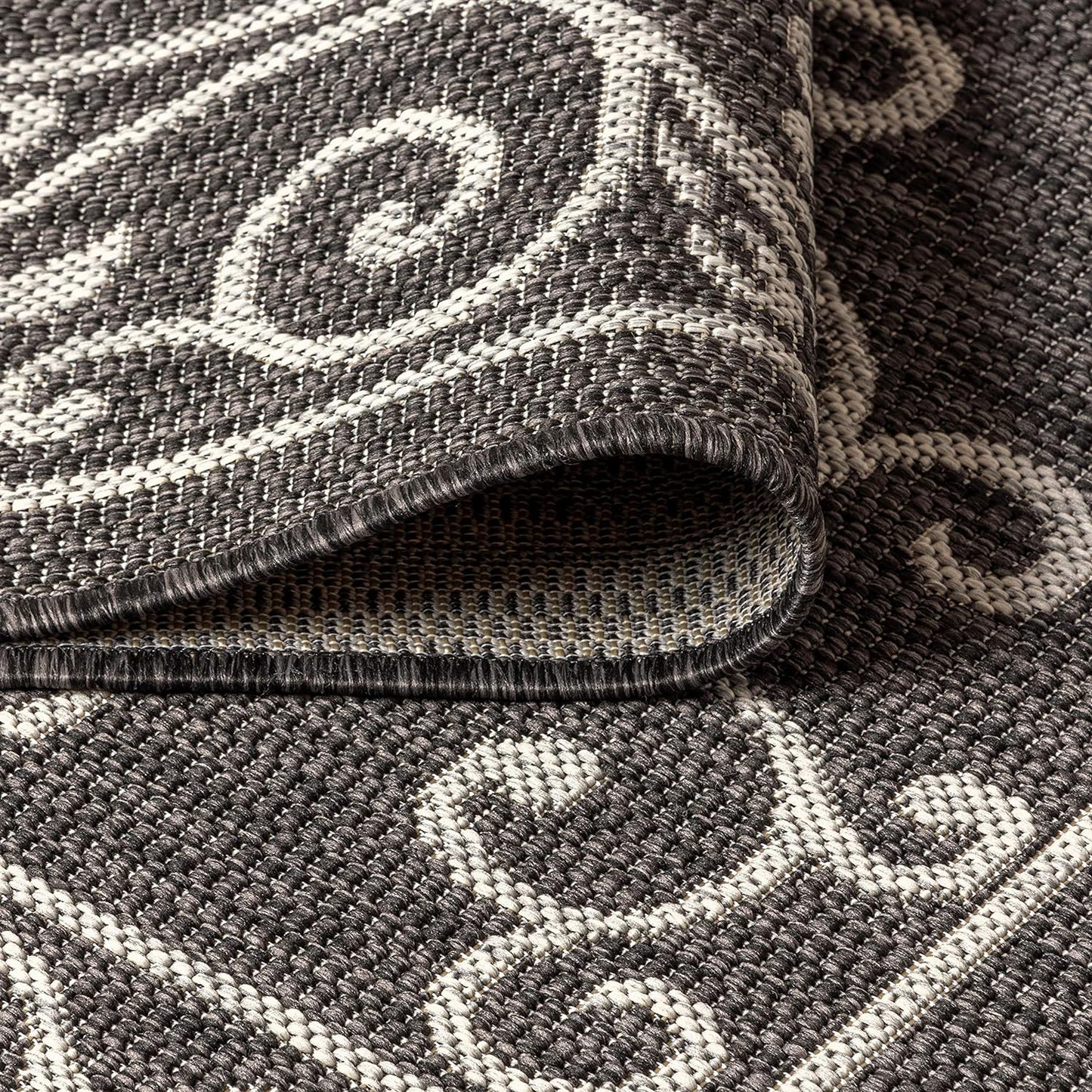 JONATHAN Y Vintage Filigree Indoor Outdoor Round Area Rug 5 Ft Black/Gray, Charleston Textured